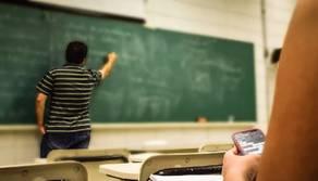 Studente picchia professore a scuola: 16enne denunciato