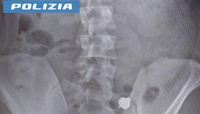 Imbroglia all'esame della patente, scoperto ingoia l'auricolare