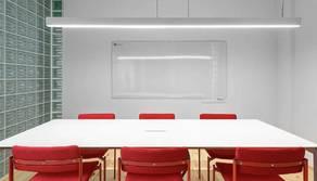 Educare alle relazioni, a scuola il progetto contro la violenza di genere: moduli da 30 ore e influencer in classe