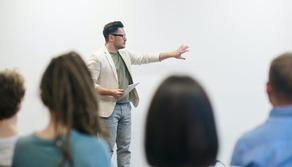 Educazione all’affettività, in molti Paesi fa già parte dei programmi scolastici: quali sono gli effetti?