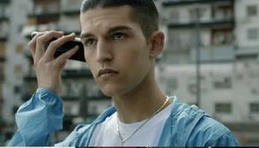 Muore a 23 anni l'attore Adam Jendoubi, chi era e cosa è successo