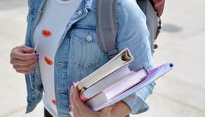 Non riesce a sostenere la Maturità a causa di un'encefalite, studentessa chiede diploma ad honorem