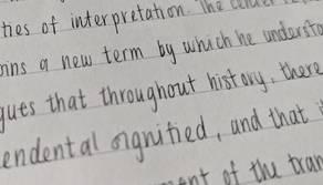 L'esame della studentessa che sembra fatto al computer e invece è scritto a mano