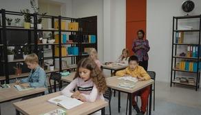 Sospeso il preside che aveva lasciato a casa il bimbo iperattivo di 6 anni