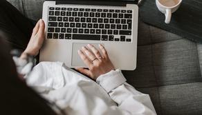 La 18enne che ha ucciso il padre seguirà la scuola in Dad