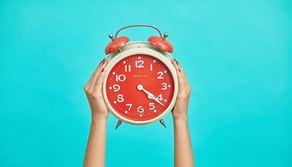 Ora legale 2024, avanti o indietro le lancette? Ecco perché non si dorme di più