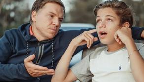 Cosa fare se i tuoi genitori vogliono iscriverti a una scuola che non fa per te? L'esperto: “Costruire un confronto alla pari”