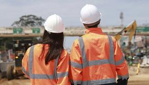 La formazione post-diploma che ti assicura un lavoro: scopri i corsi delle Scuole dei Mestieri di Distretto Italia