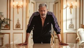 Cosa ne pensiamo di 'Kaos' la nuova serie Netflix sui miti greci?