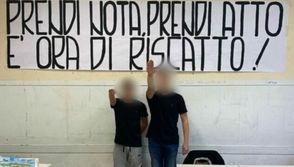 Saluto romano a scuola: due studenti sospesi, ma uno viene eletto rappresentante