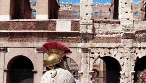 Combatti nel Colosseo con veri gladiatori: l'experience di Airbnb si può prenotare dal 27 novembre
