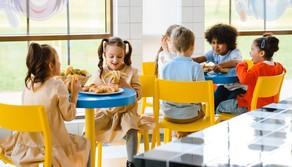 Bimbo di 4 anni lasciato senza cibo a mensa, il sindaco si scusa con il papà