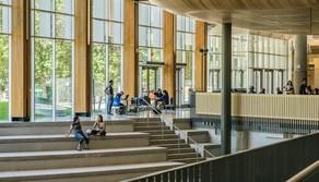 Perché all'università un'ora di lezione non dura mai (o quasi) un'ora intera?