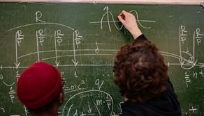 Studente di Medicina dà ripetizioni di matematica: “Esercizi banali, non capisco i prof che si lamentano del troppo lavoro”