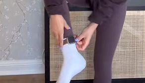 Apple Watch alla caviglia, perché il trend spopola negli Usa?