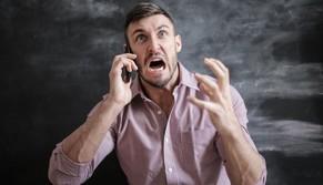 60 bocciati su 100 agli esami, la mail del prof: "Perché siete venuti?"