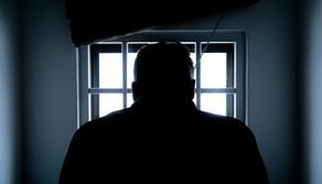 “Mare fuori” non è una fiction, in tre anni raddoppiati i minori in carcere