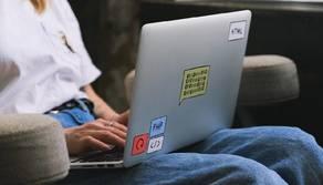 L’Intelligenza artificiale spaventa i giovani: 8 su 10 vorrebbero studiarla a scuola per non essere disoccupati in futuro