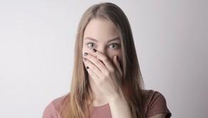 Prof di scienze nega l'evoluzione umana ma insegna che: "I giganti esistevano, nella Bibbia c'è Golia"