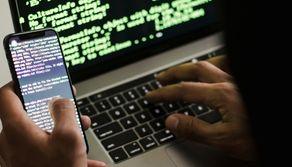 'Abbiamo deciso di eliminare il tuo account': come funziona la nuova truffa che tenta di rubare i profili social