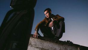 Piangere a 90: testo e significato del nuovo singolo di Blanco