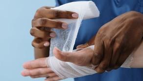 Si infortuna in PCTO e rischia di perdere una mano. Le rappresentanze studentesche: 'Non è né scuola né lavoro'