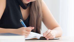 Maturità 2025, tema di attualità su 'social e indignazione': chi sono Anna Meldolesi e Chiara Lalli