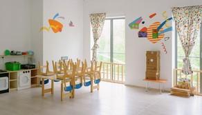 Mamma entra all'asilo e picchia due maestre: la gestione dei bambini all'origine dell'aggressione