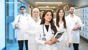 Medicina 2025, addio al test d’ingresso ma non agli esami più difficili: ecco quali sono e come affrontarli