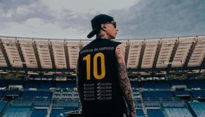 Ultimo da record, vende 250mila biglietti in poche ore per il concerto a Tor Vergata: battuto Vasco Rossi