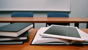 Stop ai cellulari, stretta sulla condotta, volontariato per gli indisciplinati, esame di Maturità rivisto: le novità in arrivo per l’anno scolastico 2025-26