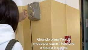 Smartphone a scuola, le reaction più belle dei primi giorni di divieto