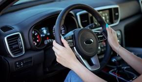 Sempre più patenti in circolazione, ma all'esame di teoria è boom di bocciati