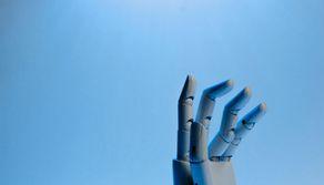 Intelligenza artificiale a scuola, in Cina si 'studia' già alle elementari: come funzionano le lezioni