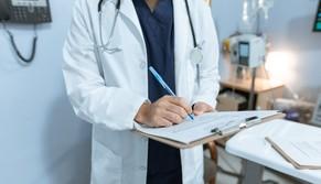 Finti pazienti nelle liste d'attesa per lavorare meno: a Firenze il trucco degli specializzandi di medicina indigna