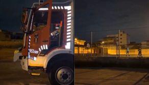 'Tanti auguri a te', dagli altoparlanti della scuola la canzone di compleanno suona in loop per tutta la notte