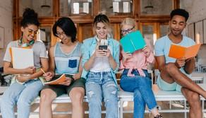 Ragazzi sempre più soli e connessi: i dati del nuovo Atlante di Save the Children