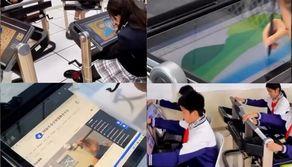 I banchi diventano tablet giganti e integrano l'IA: in Cina la scuola va sempre più verso il futuro
