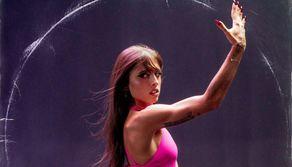 Angelina Mango annuncia a sorpresa il tour 2026: dopo la pausa la cantante torna ad abbracciare i suoi fan