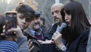 Semestre Aperto Medicina, la ministra Bernini contestata dagli studenti. Per gli errori in Fisica, 1 punto in più a tutti