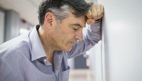 Gli stipendi sono in ritardo, il prof supplente fa lo sciopero della fame: ‘Mi dispiace, non ce la faccio più’