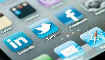 Maturità: studenti e Vip l'attendono su Twitter