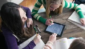 Studenti copioni, il web salva il Natale