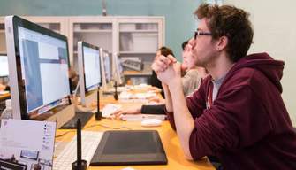 L'università è gratis grazie al web