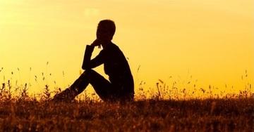 8 ottimi motivi per cui è bene saper stare soli