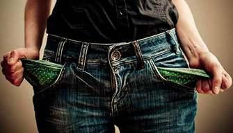 Il contributo non va in vacanza, primini nel mirino