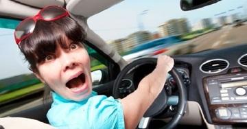 Le 7 tipe al volante che ti è capitato di incontrare almeno una volta nella vita