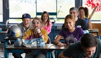 5 motivi per cui ogni universitario rimpiange i compagni delle superiori