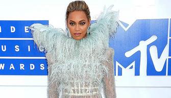 Mtv VMA 2016: Beyoncé regina indiscussa del pop