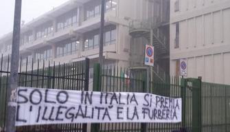 Minacce allo ‘spacciatore’ di merendine: preside pronto a denunciare